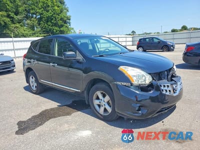 Czwarte zdjęcie samochodu z boku: 2013 NISSAN ROGUE S VIN:JN8AS5MTXDW515837 - miniatura