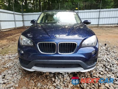 Piąte zdjęcie samochodu w środku: 2015 BMW X1 SDRIVE28I VIN:WBAVM1C56FV315465 - miniatura