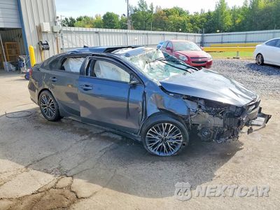 Czwarte zdjęcie samochodu z boku: 2023 KIA FORTE GT LINE VIN:3KPF54AD3PE684242 - miniatura