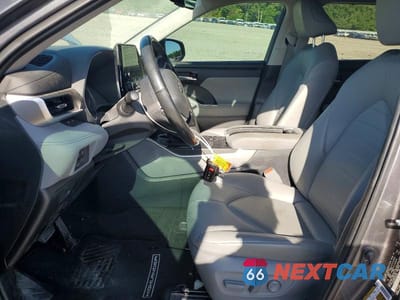Zdjęcie 7 z 13 samochodu: 2023 TOYOTA HIGHLANDER XLE VIN:5TDKDRAH5PS039146 - miniatura