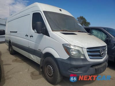 Czwarte zdjęcie samochodu z boku: 2016 MERCEDES-BENZ SPRINTER 2500 DELIVERY VAN VIN:WD3PE8DD3GP315656 - miniatura