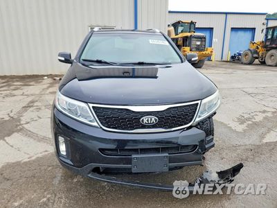 Piąte zdjęcie samochodu w środku: 2015 KIA SORENTO LX VIN:5XYKTCA67FG641797 - miniatura