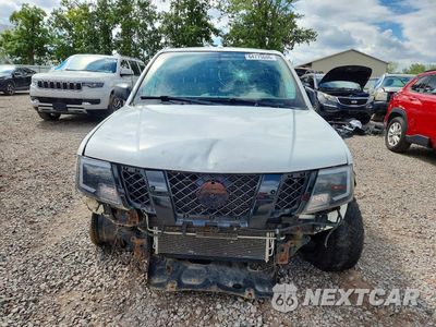 Piąte zdjęcie samochodu w środku: 2017 NISSAN FRONTIER SV V6 VIN:1N6AD0CW5HN754483 - miniatura