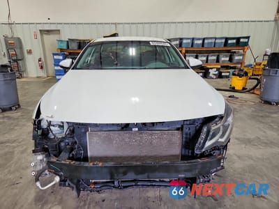 Piąte zdjęcie samochodu w środku: 2019 KIA OPTIMA LX VIN:5XXGT4L39KG370724 - miniatura