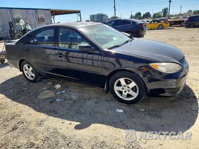 Czwarte zdjęcie samochodu z boku: 2005 TOYOTA CAMRY LE VIN:4T1BE30K85U020988 - miniatura