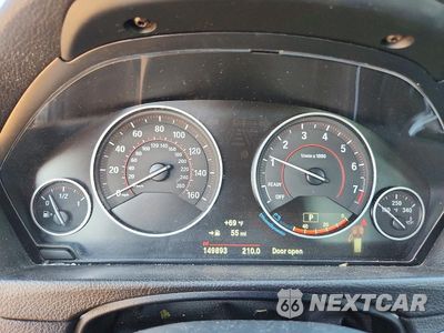 Zdjęcie 9 z 12 samochodu: 2017 BMW 330 XI VIN:WBA8K3C36HA022690 - miniatura