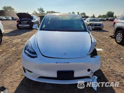 Piąte zdjęcie samochodu w środku: 2022 TESLA MODEL Y VIN:7SAYGDEE4NA018570 - miniatura