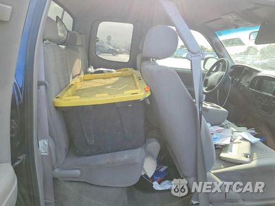 Zdjęcie 10 z 12 samochodu: 2003 TOYOTA TUNDRA SR5 VIN:5TBBT44193S356936 - miniatura