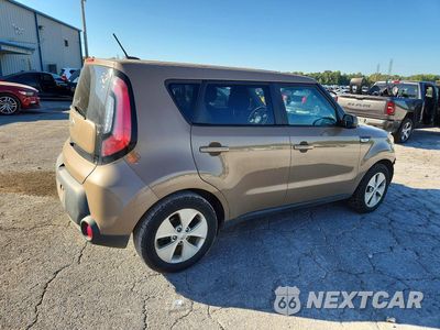 Trzecie zdjęcie samochodu z tyłu: 2016 KIA SOUL BASE VIN:KNDJN2A28G7309153 - miniatura