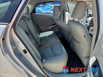 Zdjęcie 10 z 13 samochodu: 2013 TOYOTA PRIUS THREE VIN:JTDKN3DU0D5600115 - miniatura