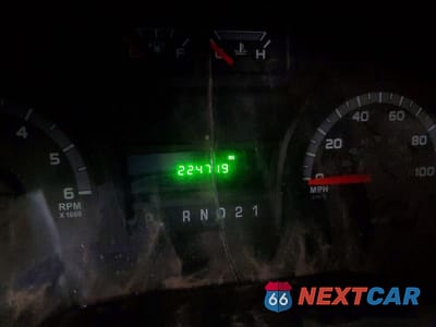 Zdjęcie 9 z 13 samochodu: 2011 FORD ECONOLINE E250 VAN VIN:1FTNE2EW5BDA65776 - miniatura