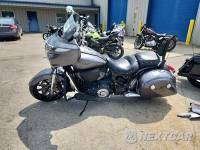 Trzecie zdjęcie samochodu z tyłu: 2018 INDIAN CHIEFTAIN VIN:56KTCBAA6J3357149 - miniatura