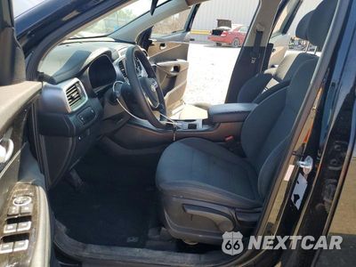 Zdjęcie 7 z 11 samochodu: 2019 KIA SORENTO L VIN:5XYPG4A38KG519868 - miniatura