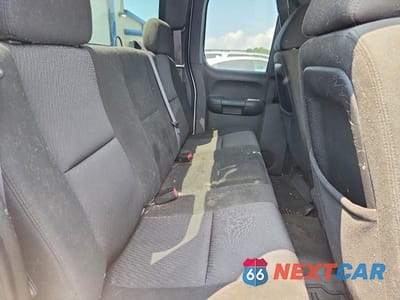 Zdjęcie 10 z 12 samochodu: 2011 CHEVROLET SILVERADO C1500 LS VIN:1GCRCREA9BZ334739 - miniatura