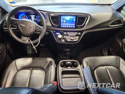 Zdjęcie 8 z 13 samochodu: 2018 CHRYSLER PACIFICA TOURING L VIN:2C4RC1BG6JR229076 - miniatura
