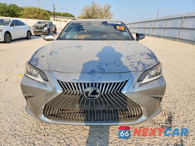 Piąte zdjęcie samochodu w środku: 2019 LEXUS ES 350 VIN:58ABZ1B18KU015002 - miniatura