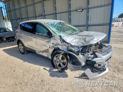 Czwarte zdjęcie samochodu z boku: 2015 FORD ESCAPE SE VIN:1FMCU0G93FUB32561 - miniatura