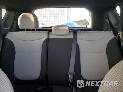 Zdjęcie 10 z 13 samochodu: 2014 KIA SOUL BASE VIN:KNDJN2A27E7003736 - miniatura