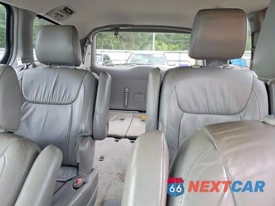 Zdjęcie 10 z 13 samochodu: 2010 TOYOTA SIENNA XLE VIN:5TDYK4CC5AS303560 - miniatura