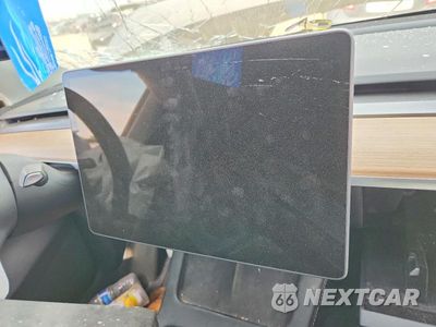 Zdjęcie 9 z 12 samochodu: 2022 TESLA MODEL Y VIN:7SAYGDEF5NF573944 - miniatura