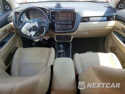Zdjęcie 8 z 13 samochodu: 2018 MITSUBISHI OUTLANDER GT VIN:JA4JZ4AX4JZ014178 - miniatura