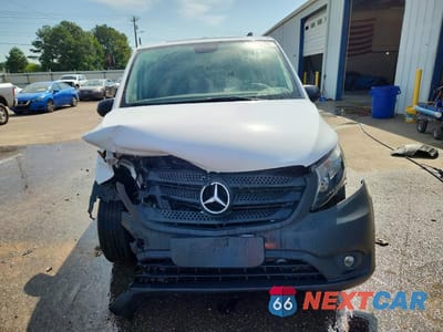 Piąte zdjęcie samochodu w środku: 2021 MERCEDES-BENZ METRIS VIN:W1YV0CEY8M3867782 - miniatura