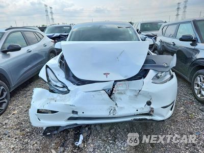 Piąte zdjęcie samochodu w środku: 2022 TESLA MODEL Y VIN:7SAYGDEE9NF441065 - miniatura