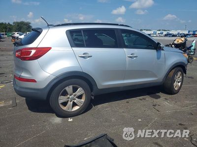 Trzecie zdjęcie samochodu z tyłu: 2011 KIA SPORTAGE LX VIN:KNDPB3A28B7023272 - miniatura