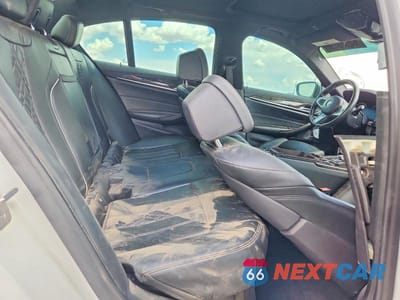 Zdjęcie 10 z 12 samochodu: 2018 BMW M550XI VIN:WBAJB9C54JB035377 - miniatura