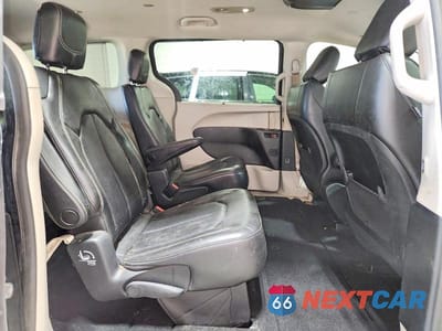 Zdjęcie 11 z 13 samochodu: 2020 CHRYSLER VOYAGER LXI VIN:2C4RC1DG9LR187261 - miniatura