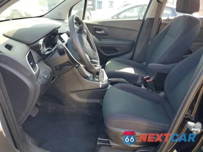 Zdjęcie 7 z 14 samochodu: 2020 CHEVROLET TRAX LS VIN:3GNCJKSB6LL308230 - miniatura