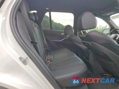 Zdjęcie 11 z 13 samochodu: 2025 BMW X5 XDRIVE40I VIN:5UX23EU08S9Z36310 - miniatura
