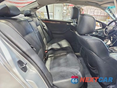 Zdjęcie 10 z 13 samochodu: 2001 BMW 325CI VIN:WBAAV33471FU79535 - miniatura