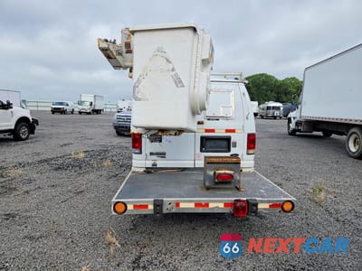 Zdjęcie 6 z 13 samochodu: 2011 FORD E350 VAN WITH BUCKET LIFT VIN:1FTSE3ES5BDB26100 - miniatura