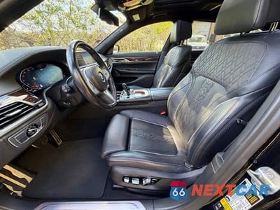 Zdjęcie 11 z 14 samochodu: 2022 BMW 740 XI VIN:WBA7T4C03NCK23662 - miniatura