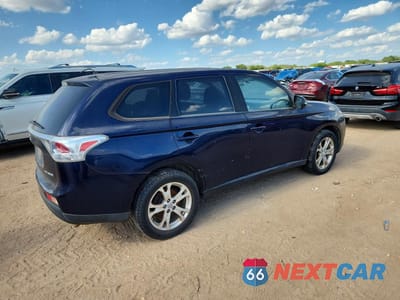 Trzecie zdjęcie samochodu z tyłu: 2014 MITSUBISHI OUTLANDER SE VIN:JA4AZ3A34EZ015358 - miniatura