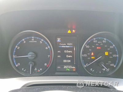 Zdjęcie 9 z 13 samochodu: 2018 TOYOTA RAV4 XLE VIN:JTMWFREV5JJ189404 - miniatura