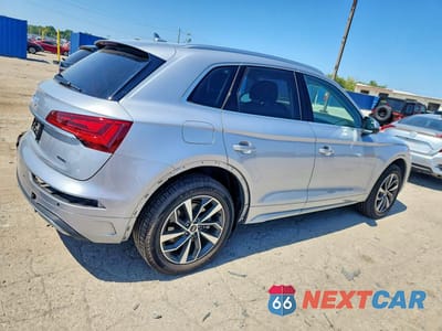 Trzecie zdjęcie samochodu z tyłu: 2021 AUDI Q5 PREMIUM PLUS VIN:WA1BAAFY8M2010028 - miniatura
