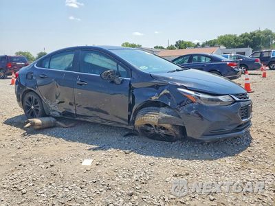 Czwarte zdjęcie samochodu z boku: 2017 CHEVROLET CRUZE VIN:1G1BE5SM3H7237584 - miniatura