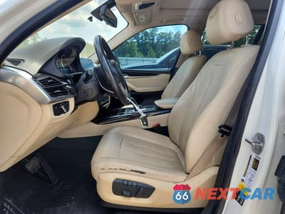 Zdjęcie 7 z 14 samochodu: 2016 BMW X5 XDRIVE35I VIN:5UXKR0C54G0S85140 - miniatura