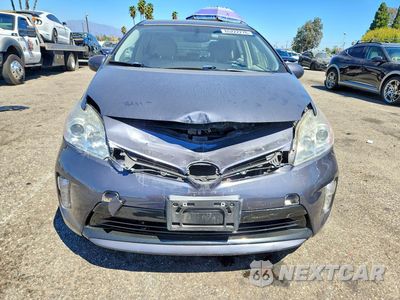 Piąte zdjęcie samochodu w środku: 2012 TOYOTA PRIUS FOUR VIN:JTDKN3DU3C1608585 - miniatura