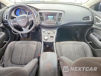 Zdjęcie 8 z 12 samochodu: 2016 CHRYSLER 200 LIMITED VIN:1C3CCCAB2GN165345 - miniatura