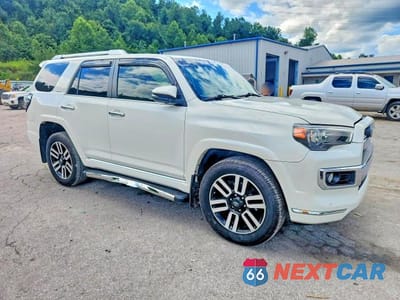 Czwarte zdjęcie samochodu z boku: 2018 TOYOTA 4RUNNER LIMITED VIN:JTEBU5JR2J5600686 - miniatura