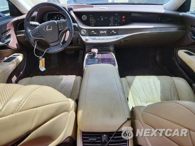 Zdjęcie 8 z 12 samochodu: 2019 LEXUS LS 500 VIN:JTHC5LFF9K5007061 - miniatura
