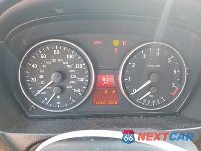 Zdjęcie 9 z 12 samochodu: 2006 BMW 325 I VIN:WBAVB13576PT23939 - miniatura