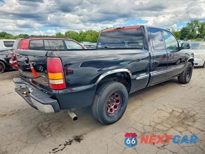 Trzecie zdjęcie samochodu z tyłu: 2002 GMC NEW SIERRA C1500 VIN:2GTEC19V021274730 - miniatura