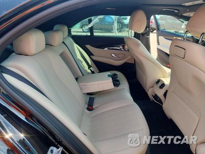 Zdjęcie 10 z 12 samochodu: 2019 MERCEDES-BENZ E-KLASSE E 300 VIN:WDDZF4JB4KA519665 - miniatura