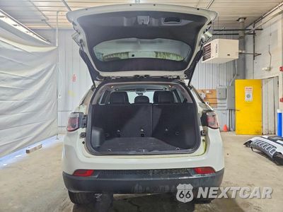 Zdjęcie 6 z 14 samochodu: 2022 JEEP COMPASS LATITUDE VIN:3C4NJDBB2NT127125 - miniatura