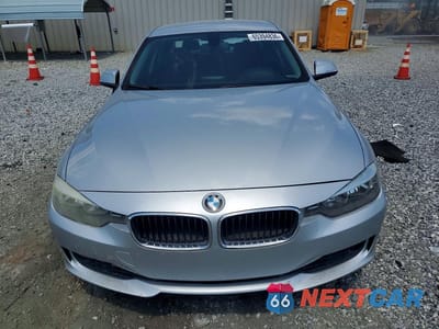 Piąte zdjęcie samochodu w środku: 2014 BMW 328 I SULEV VIN:WBA3C1C56EK109685 - miniatura