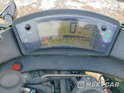 Zdjęcie 7 z 10 samochodu: 2011 KAWASAKI EX650 C VIN:JKAEXEC17BDA71708 - miniatura